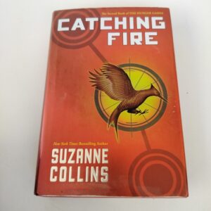 Catching Fire The Second Book of the Hunger Games - Library Edition by Suzanne Collins 2010-09-01 Hardcover